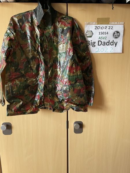 Schweizer Nässeschutzjacke