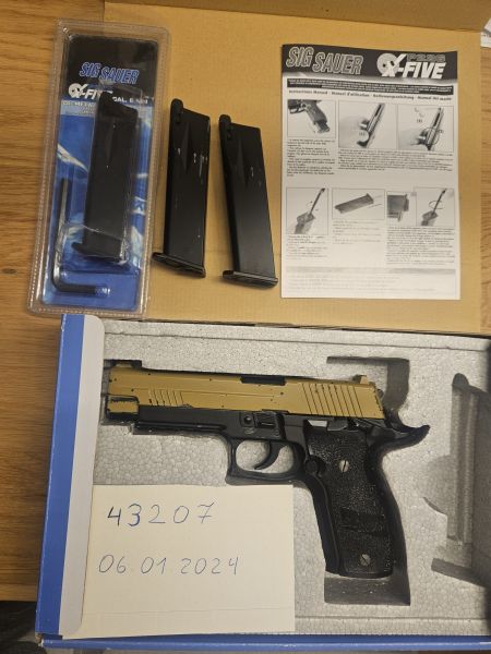 P226 Sig Sauer co2 3 Magazine 