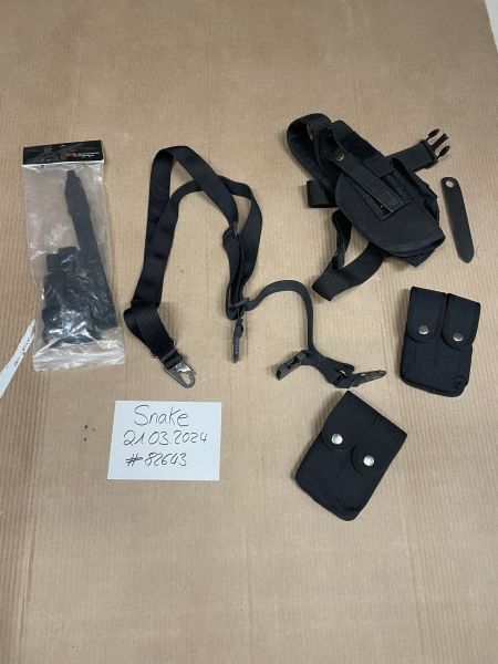 Pistolen-Tiefziehholster, 2x Magazintasche P8 / P99 / USP und 2 Punkt-Sling mit Zubehör (schwarz)