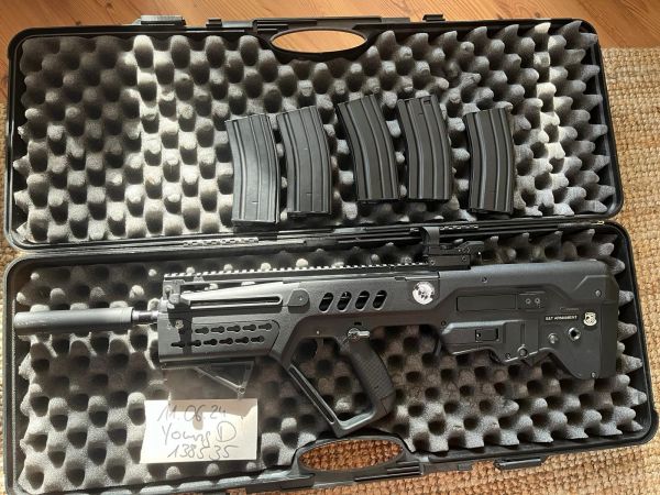 Tavor T21 Paket mit Waffenkiste, Optik und Magazinen