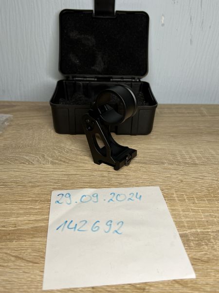 Novritsch FlipUp Magnifier