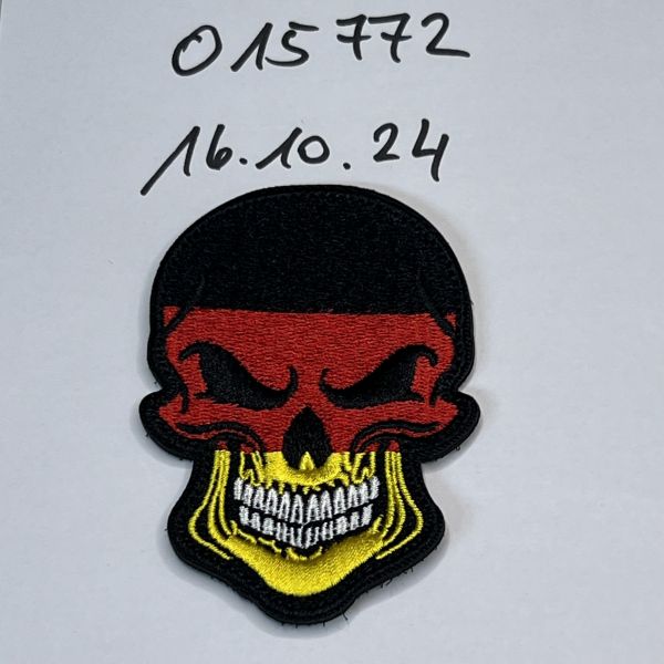 Textil Klett Patch Deutschland Totenkopf German Skull 9x6,5 cm