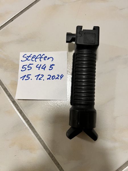 G.P.S. GRIP POD GRIPPOD BIPOD REALSTEEL TOP ZUSTAND FRONT GRIP STURMGRIFF
