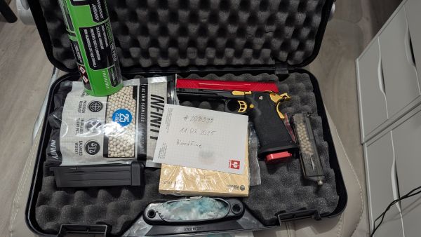 HX1104 Hi-Capa 5.1 + Zubehör