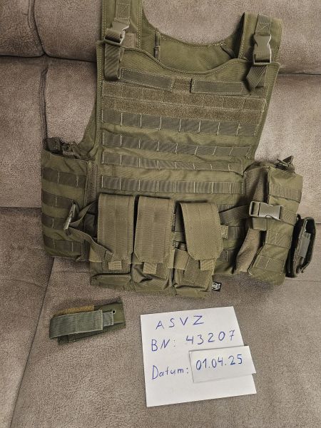 Weste Oliv + Magazintaschen
