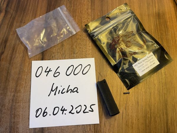 Steel checkering Main Spring Housing (Schlagfedergehäuse) Tokyo Marui 1911