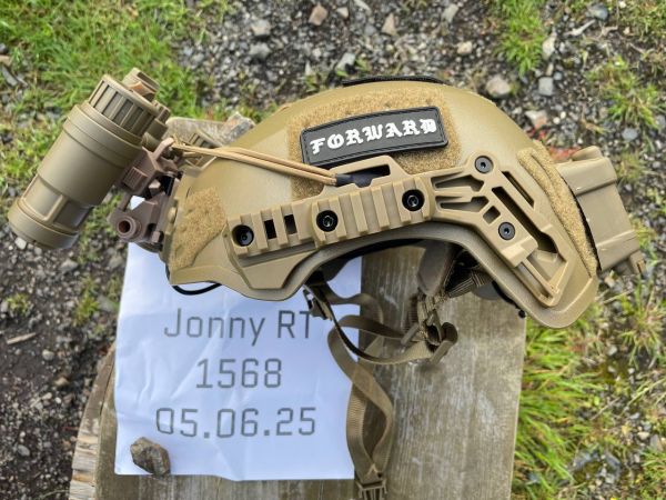 Taktisches Helm-Set (Replika) – Exfil 3.0 + AN/PVS-31 + FOG Patch | Sandfarben | SOF-Style Loadout