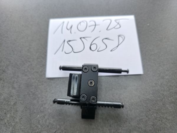 Nur Versand - Rhino Nachtsichtgeräte Armhalterung - verstellbares Schienensystem Klon / Metall