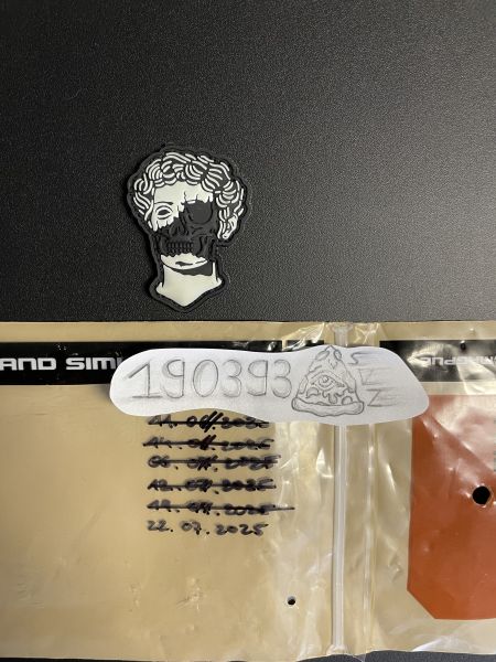 PM Projekt Monark „Broken Face“ Patch Blk 