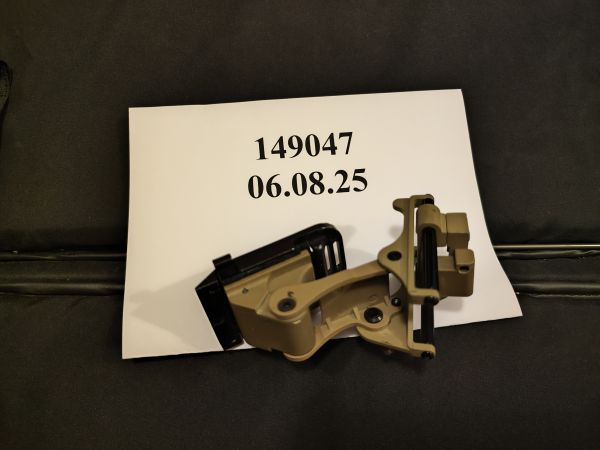 PVS14 NVG Halterung