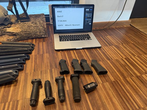 MP5 Teile, M4 Griffe u. mehr