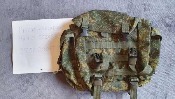 Russisches Butt Pack / Mittelgroße Tasche Digital Flora