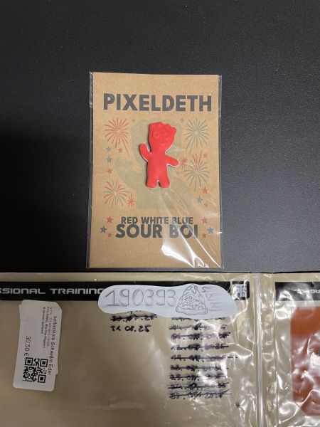 Pixel Sour Patch „RWB Boi“ Red Neu