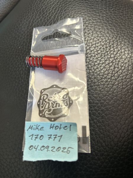 Retro Arms Forward Assist Knopf M4 rot