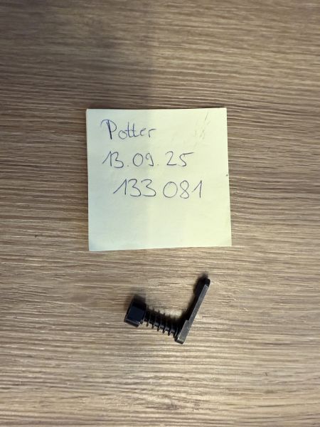 MTW AR15 mag release button