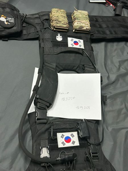 One Tigris plate carrier, pouches, Taschen, trinkplatte