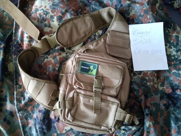 Protector Plus Umhängedaypack Tan