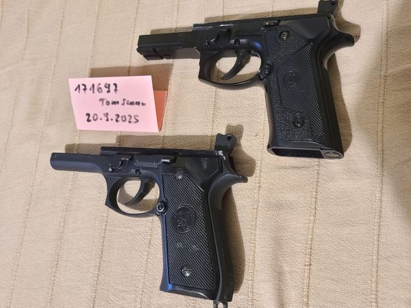 M9 Griffstücke 2 STK