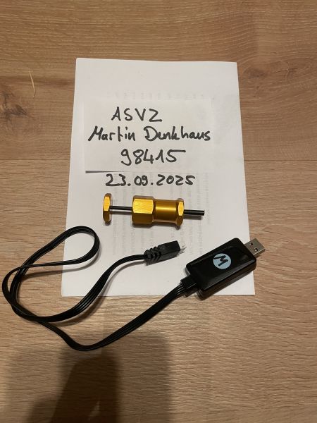 Ladekabel und Pin-Löser