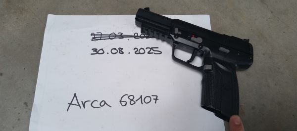 Marushin Five-seveN, 5-7 mit 3 Magazinen