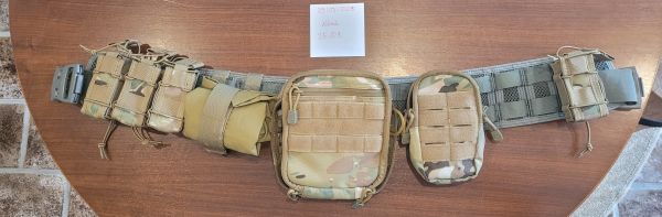 Battlebelt EmersonGear mit Taschen