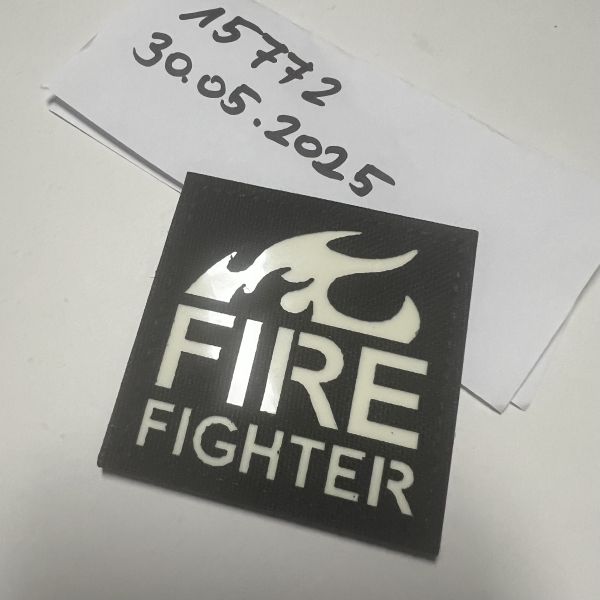 Lasercut Klett Patch Fire Fighter schwarz-nightglow 5x5 cm