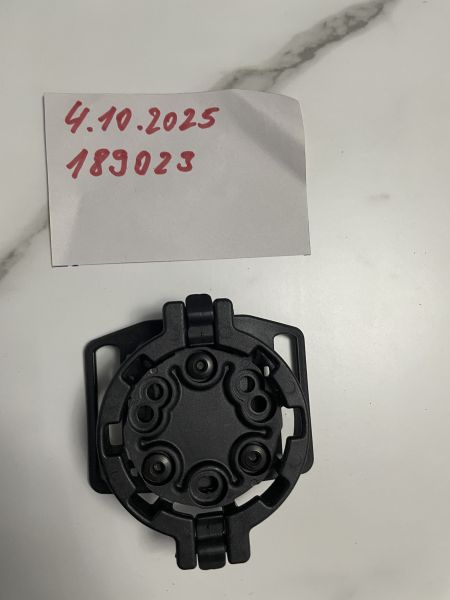 Blackhawk quick disconnect