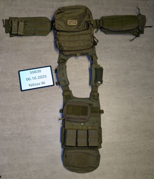 Gunner Plate Carrier von Condor mit Zubehör