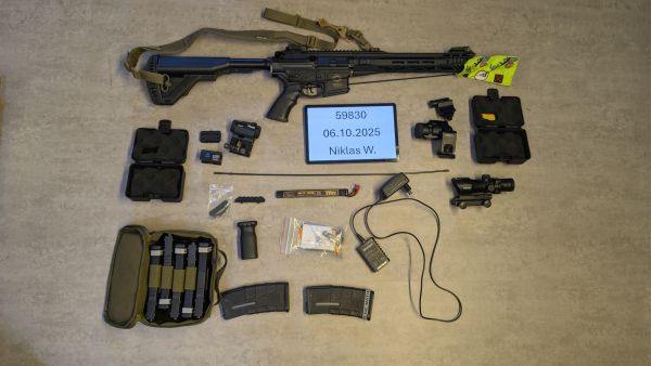 ICS CXP MARS Carbine PRO Series M4 mit Zubehör