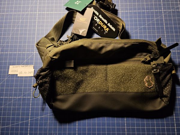 ARAKAWA MINI SLINGPACK SAINT JAVELIN X keep 