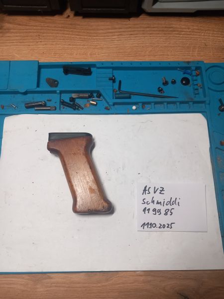 AMD 65 frontgrip real steel