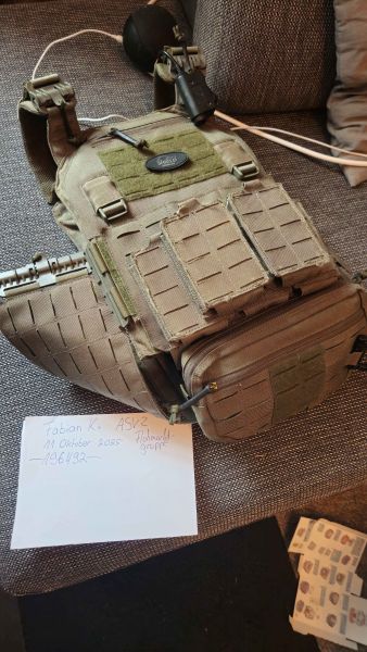 Shield Germany Plattenträger mit Pouches