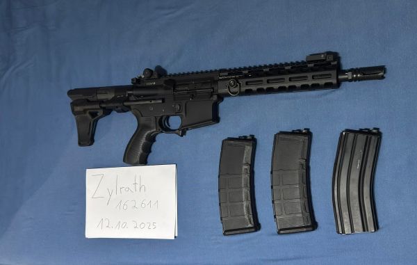 WE M4 - Strike Industries Mod -