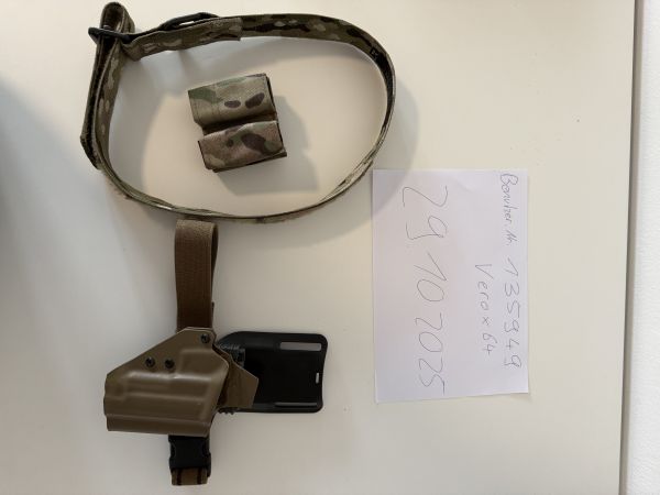 T-Rex Arms Tiefziehholster mit Blackhawk Gürtel und Zwei Magazinholstern