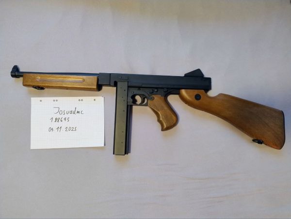 Tommy Gun Unbenutzt