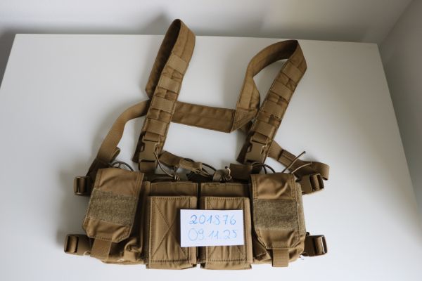 Warrior Assault Systems . Chestrig Pathfinder . AR15