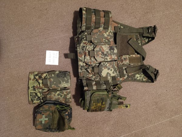 Chestrig Flecktarn mit Taschen