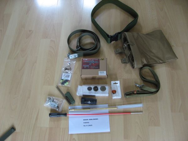 Ich verkaufe querbeet, alles was mir im Schrank Platz nimmt