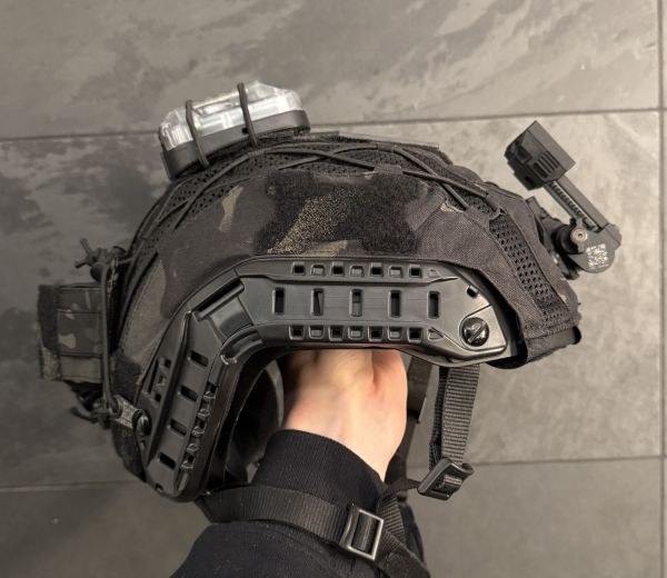 Opscore Bump Helmet, Ferro Comcepts Batterypack pouch, HEL STAR III, Multicam Black Cover, Wilcox L4G69 leightweight mount