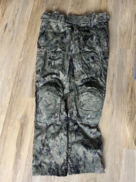 Beyond Conceal Pants AOR2 L