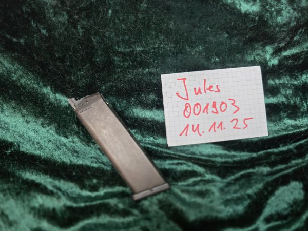 Unbekanntes G17 Magazin