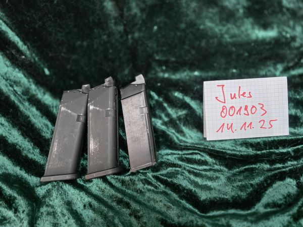 2x VFC G19 und 1x We G19 Magazin