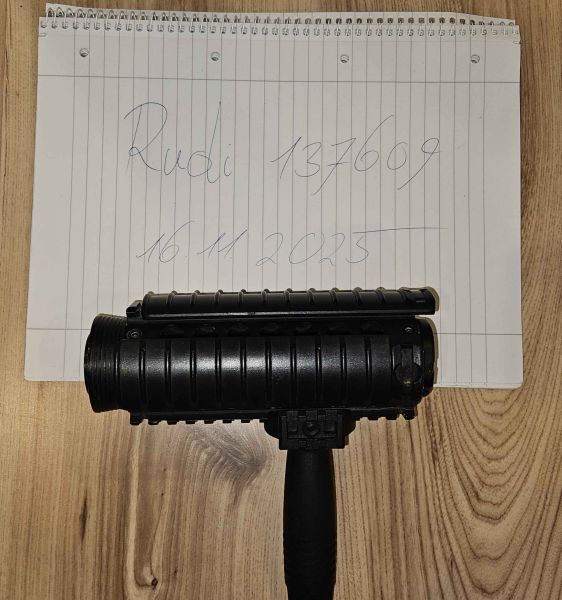 M4 Classic Handguard mit Rail Cover und Griff in Knights Armament - Optik