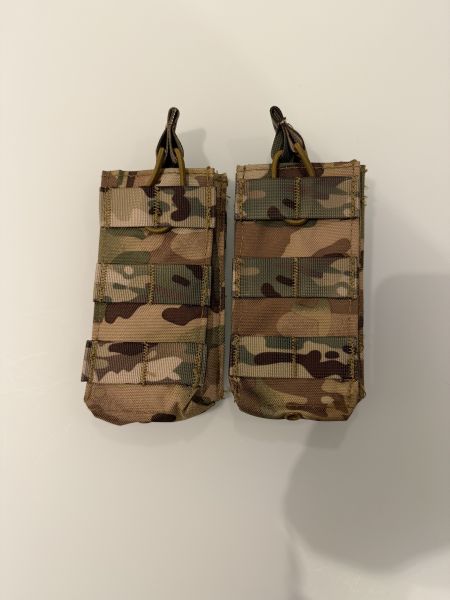 2x Multicam M4 Magazintaschen