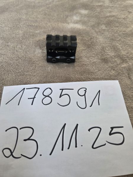 UTG Riser 3 Slot  20mm hoch