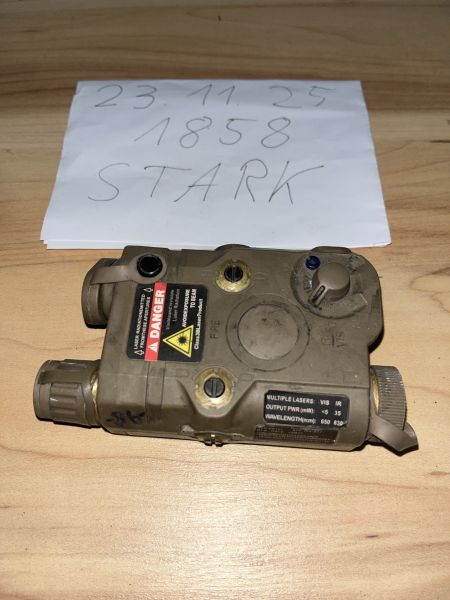 PEQ 15 Akku Box dummy Laser licht 