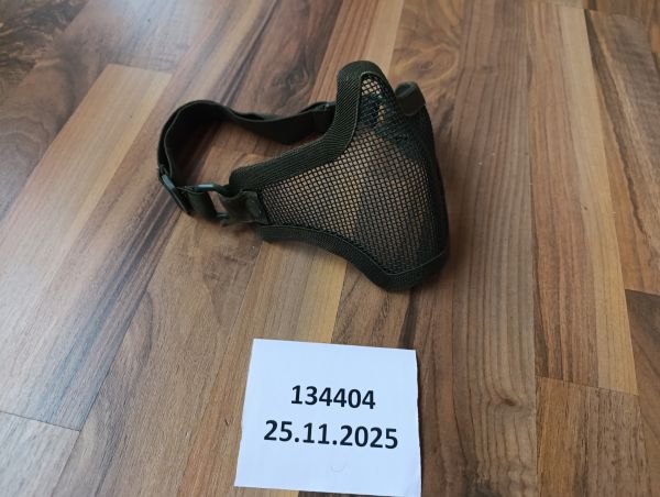 Alte Gittermaske oliv