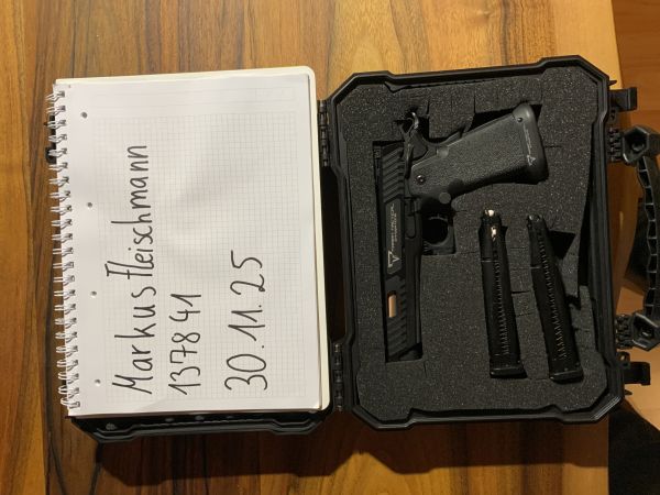 EMG Combat Master 2011