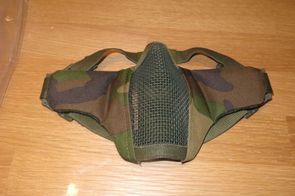 Gitterschutzmaske woodland