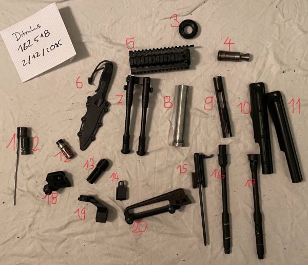 Teile Konvolut AK und M4 Teile